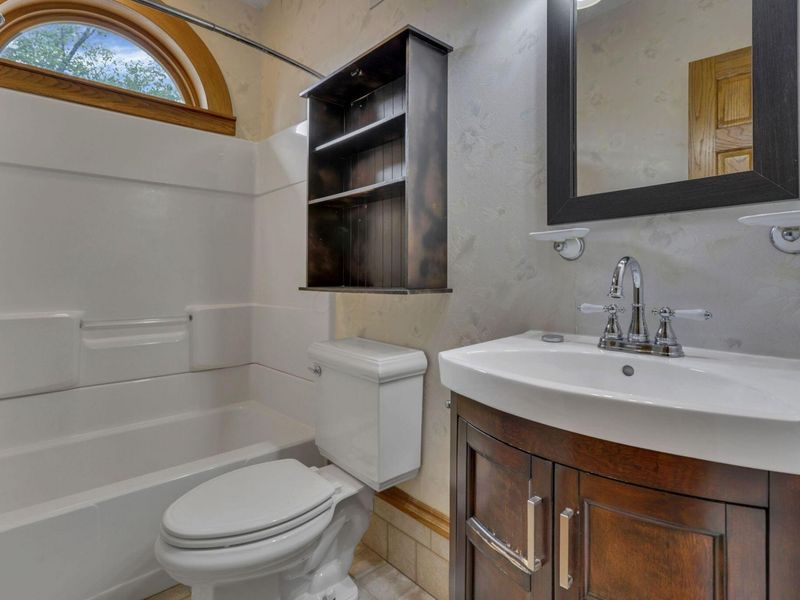 820 N Broad Street, Lancaster, OH 43130 Photo 17