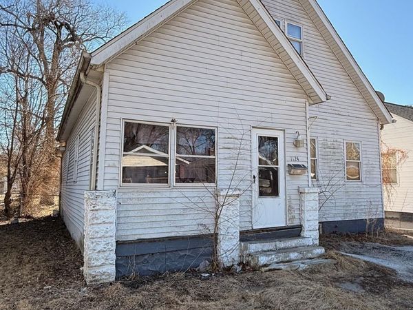 1124 LAUREL Street, Springfield, IL 62703