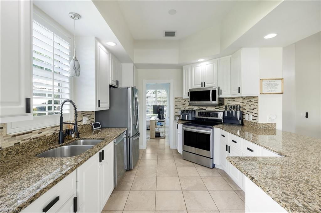 28032 Eagle Ray Ct, Bonita Springs, FL 34135 Photo