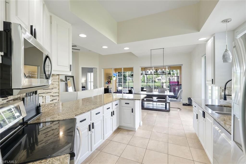 28032 Eagle Ray Ct, Bonita Springs, FL 34135 Photo