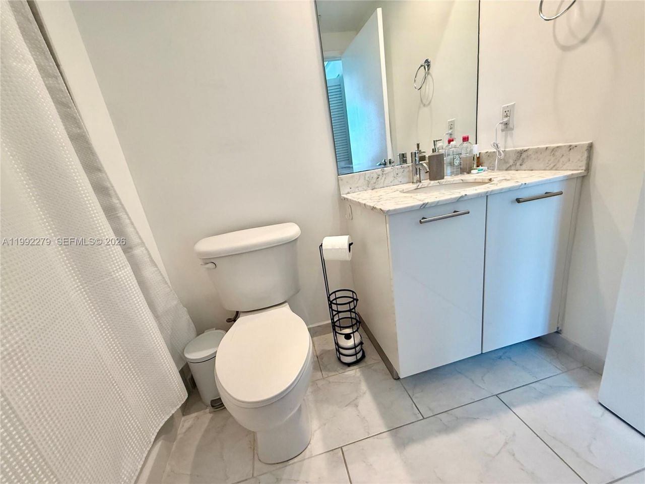 950 Brickell Bay Dr, Unit 2706, Miami, FL 33131 Photo