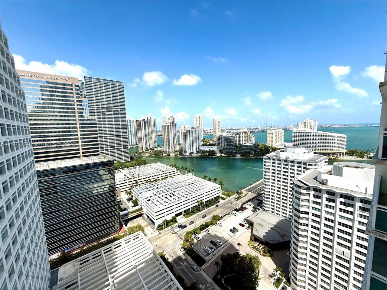 950 Brickell Bay Dr, Unit 2706, Miami, FL 33131 Photo