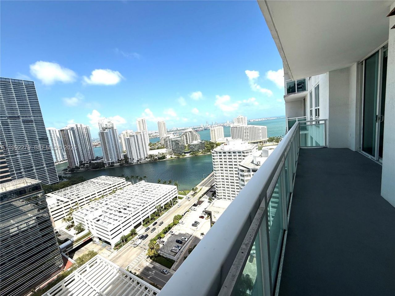 950 Brickell Bay Dr, Unit 2706, Miami, FL 33131 Photo