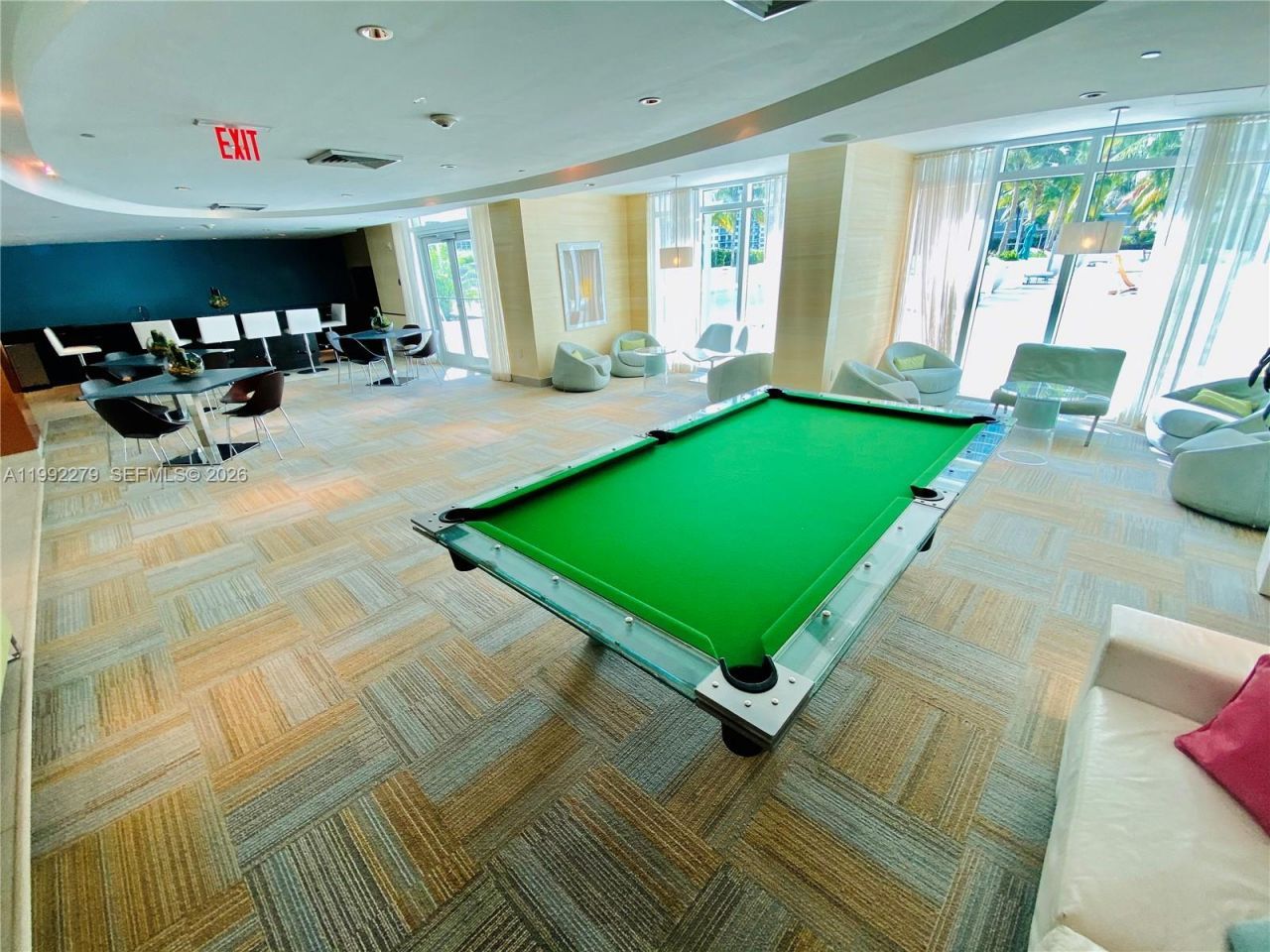 950 Brickell Bay Dr, Unit 2706, Miami, FL 33131 Photo
