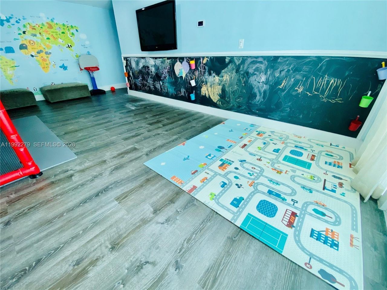 950 Brickell Bay Dr, Unit 2706, Miami, FL 33131 Photo