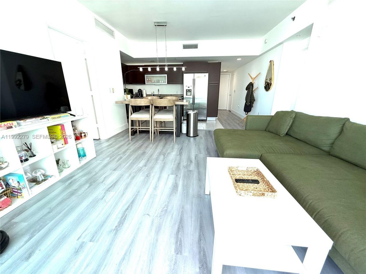 950 Brickell Bay Dr, Unit 2706, Miami, FL 33131 Photo