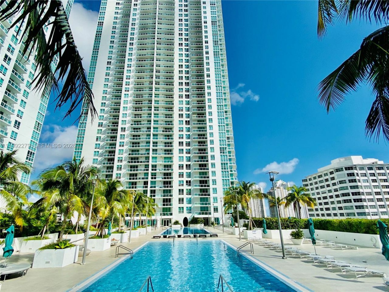 950 Brickell Bay Dr, Unit 2706, Miami, FL 33131 Photo