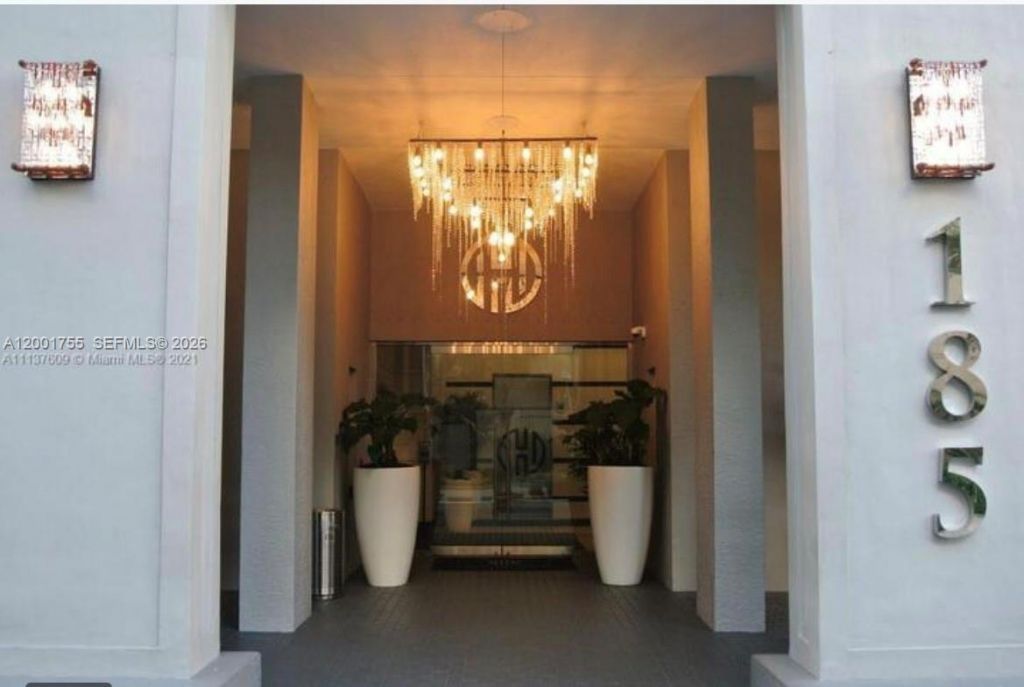 185 SE 14th Ter, Unit 2701, Miami, FL 33131 Photo