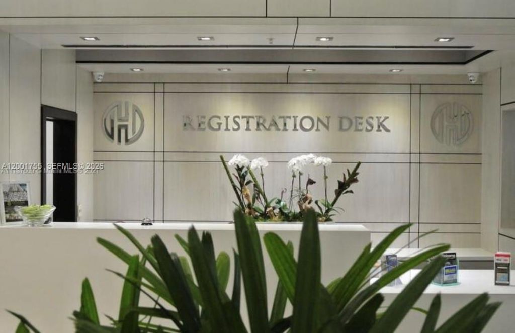 185 SE 14th Ter, Unit 2701, Miami, FL 33131 Photo