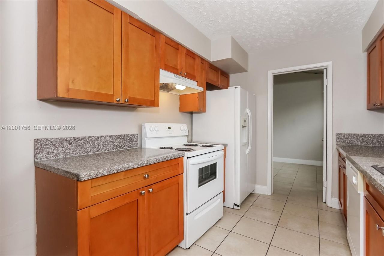 6331 Southgate Blvd, Margate, FL 33068 Photo