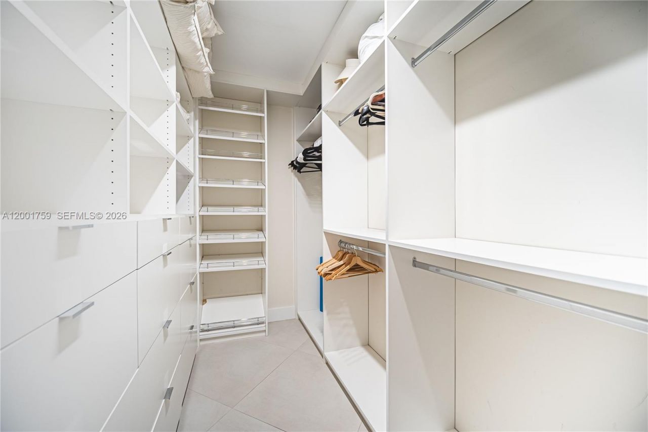 16485 Collins Ave, Unit 536, Sunny Isles Beach, FL 33160 Photo