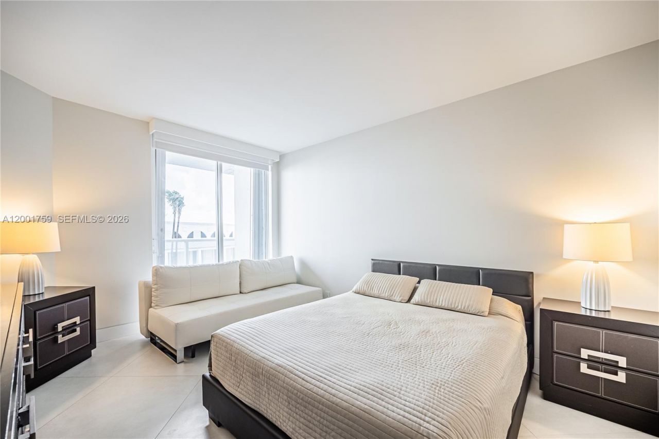 16485 Collins Ave, Unit 536, Sunny Isles Beach, FL 33160 Photo