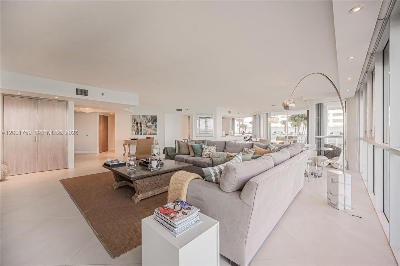 16485 Collins Ave, Unit 536, Sunny Isles Beach, FL 33160 Photo