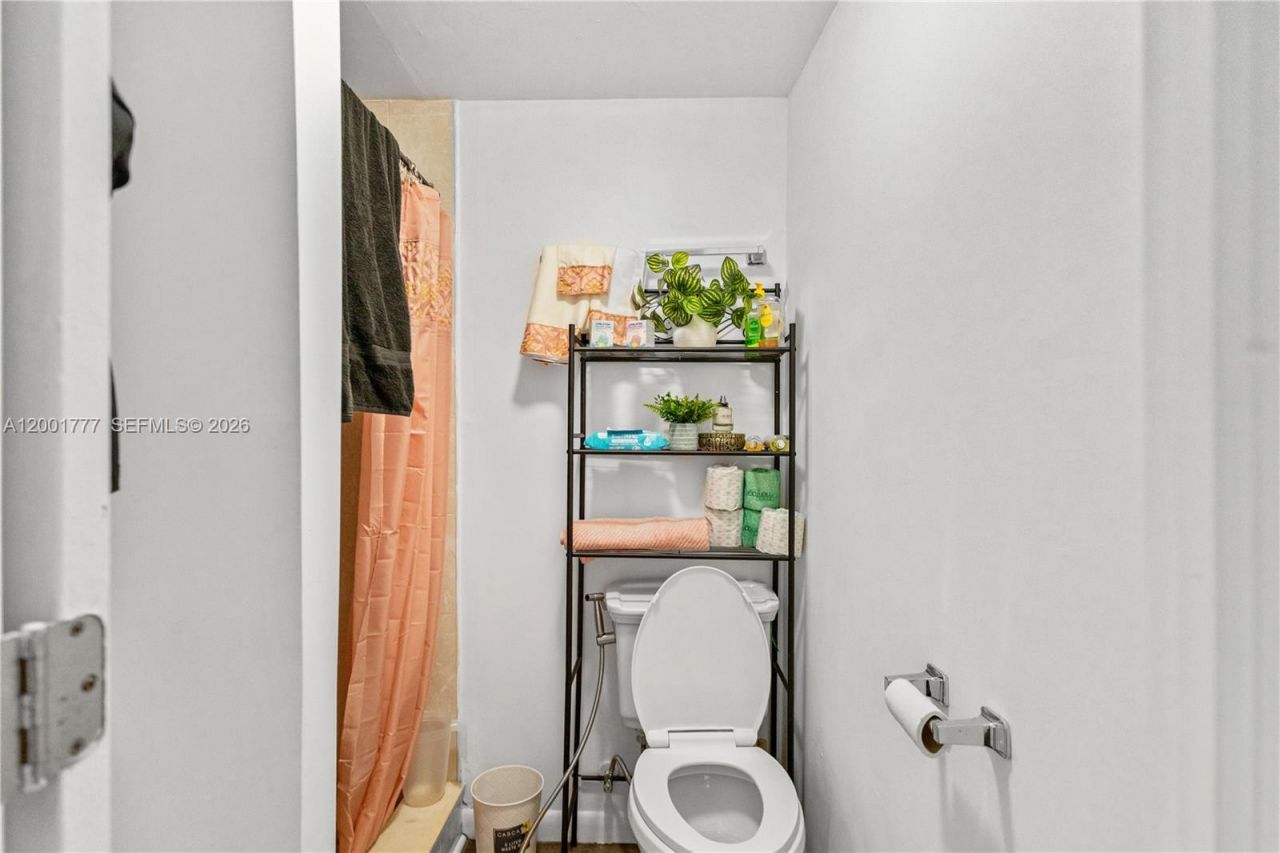 17120 NW 17th Ct, Miami Gardens, FL 33056 Photo