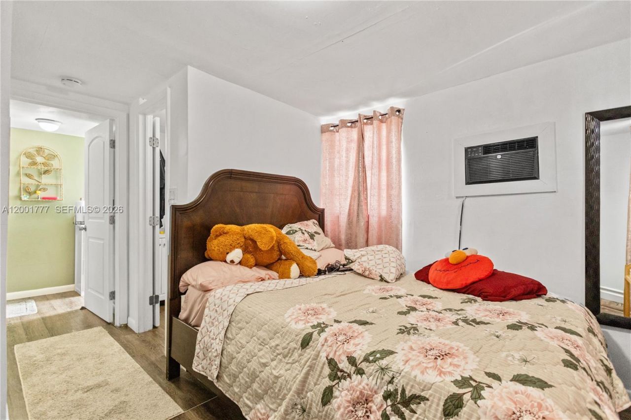 17120 NW 17th Ct, Miami Gardens, FL 33056 Photo