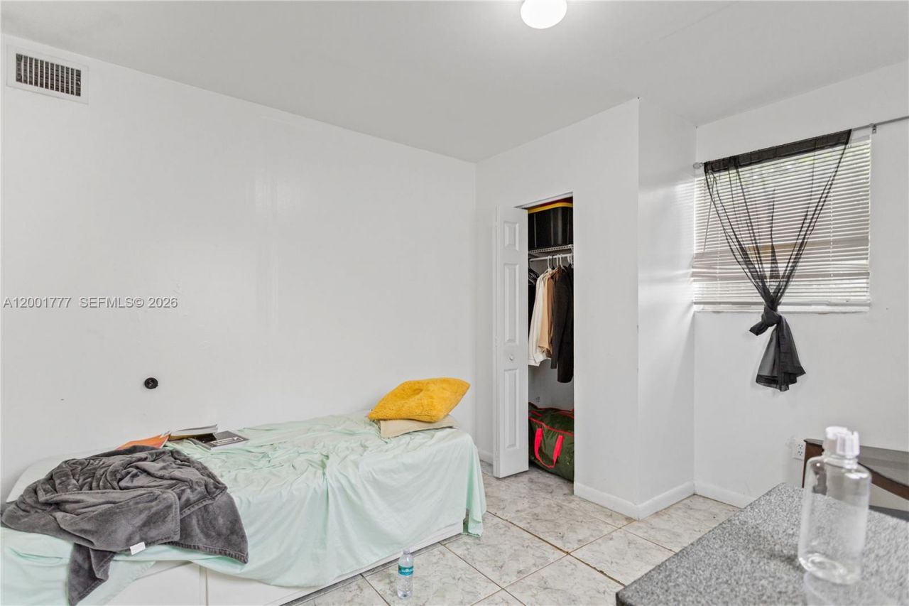 17120 NW 17th Ct, Miami Gardens, FL 33056 Photo