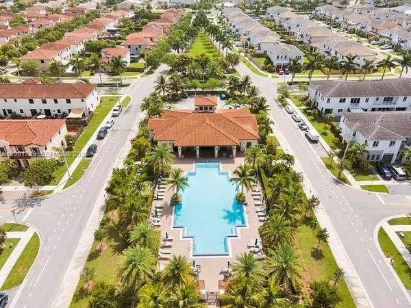 15400 SW 176th Ln , Miami, FL 33187