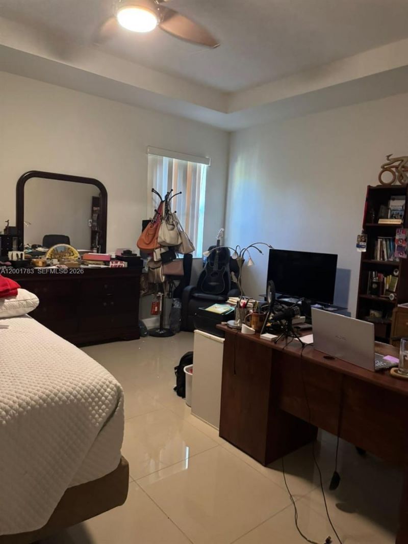 15400 SW 176th Ln, Miami, FL 33187 Photo