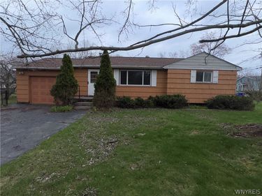 3956 Lincoln Avenue , Hamburg, NY 14075