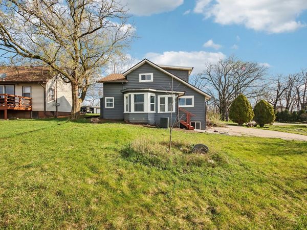 42319 N Woodbine Avenue , Antioch, IL 60002