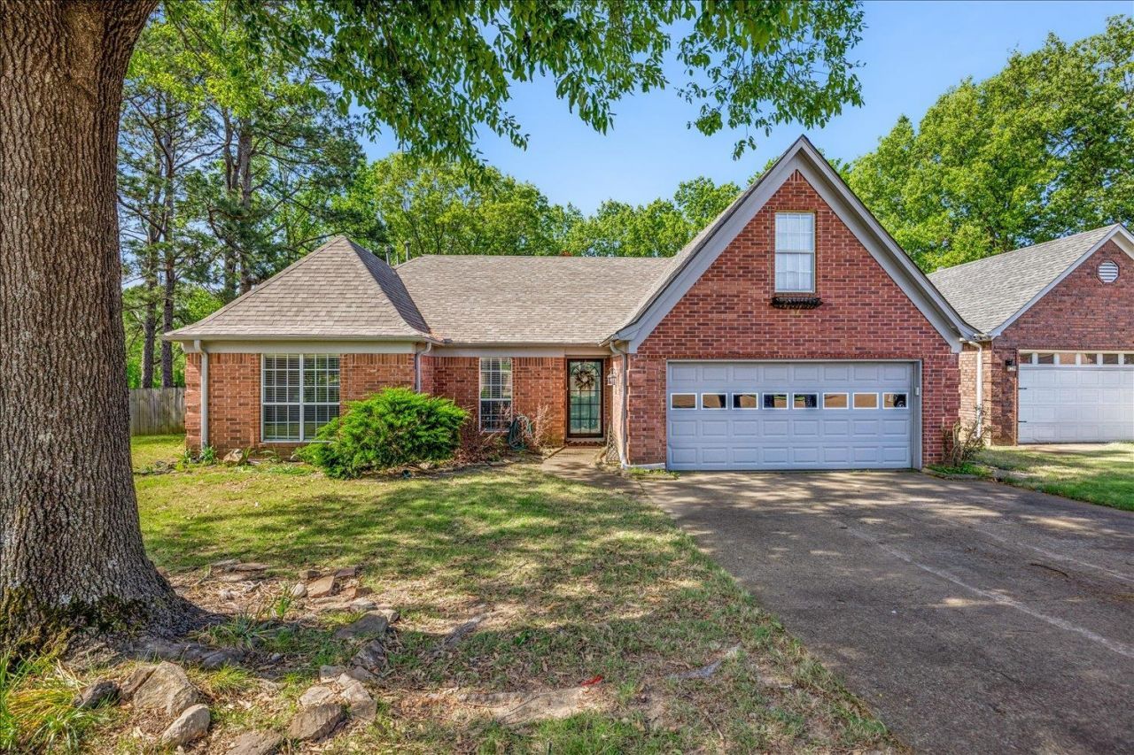 6435 GILLIA CIR Bartlett, TN 38135