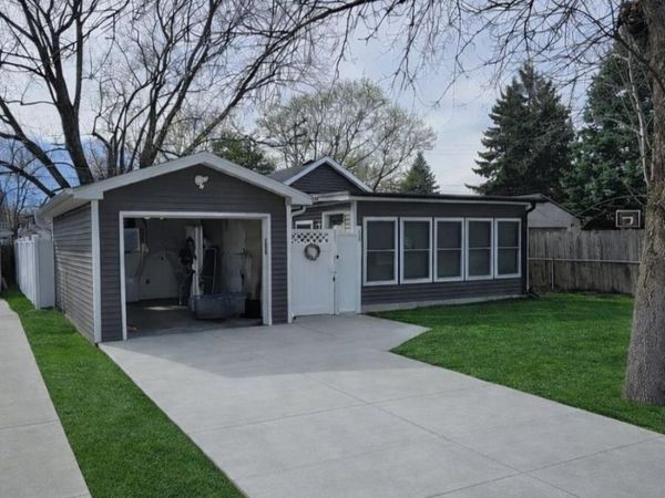 7520 33rd AVENUE, Kenosha, WI 53142