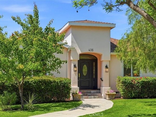 435 Eton Drive, Burbank, CA 91504