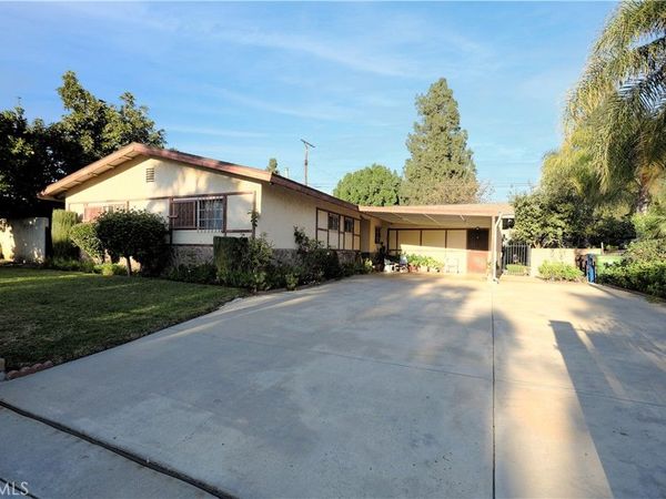 11474 Gladstone, Sylmar, CA 91342