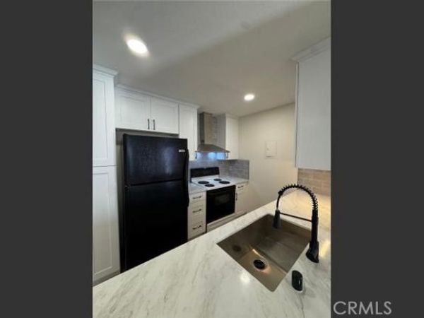2511 W SUNFLOWER, Unit F11, Santa Ana, CA 92704