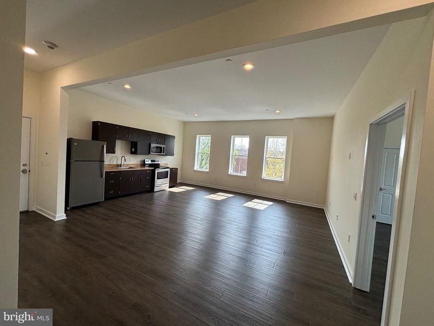 320 Main St, Unit 10A, Royersford, PA 19468 Main Photo