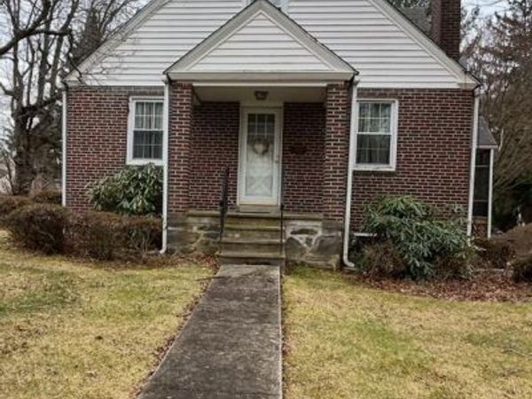 319 2ND AVENUE , NEWTOWN SQUARE, PA 19073