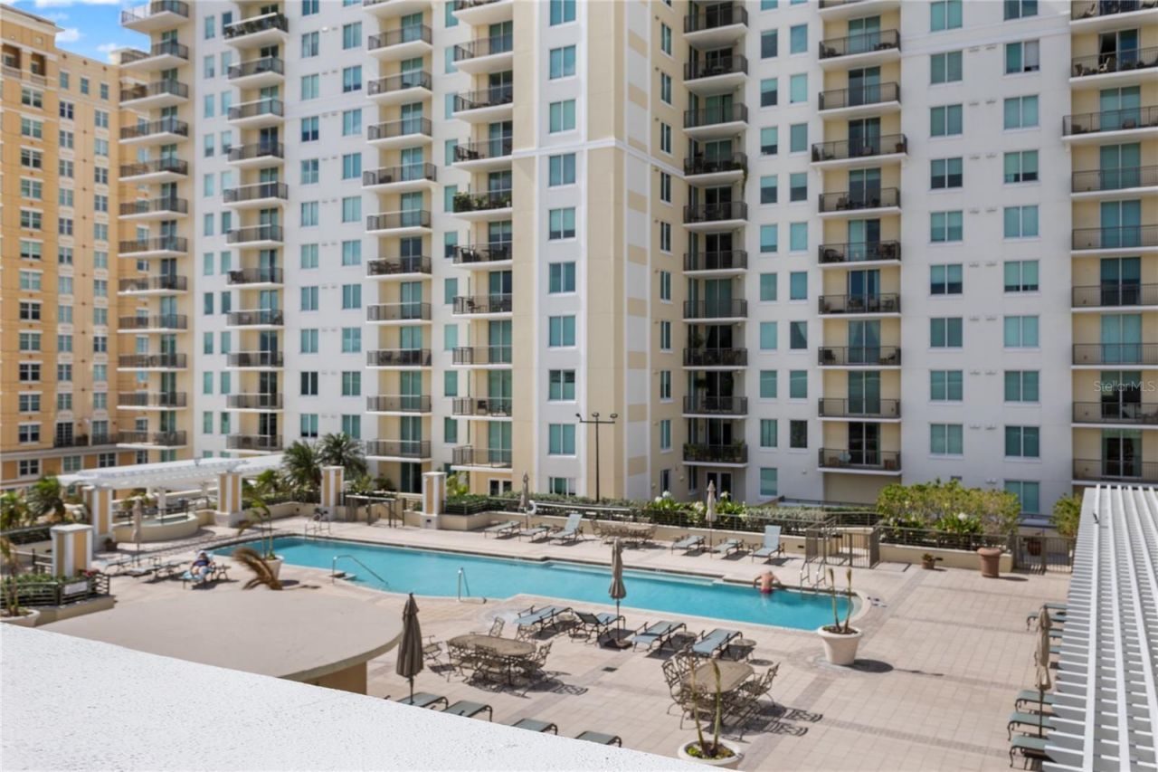 800 N Tamiami Trail, Unit 321A, Sarasota, FL 34236 Photo