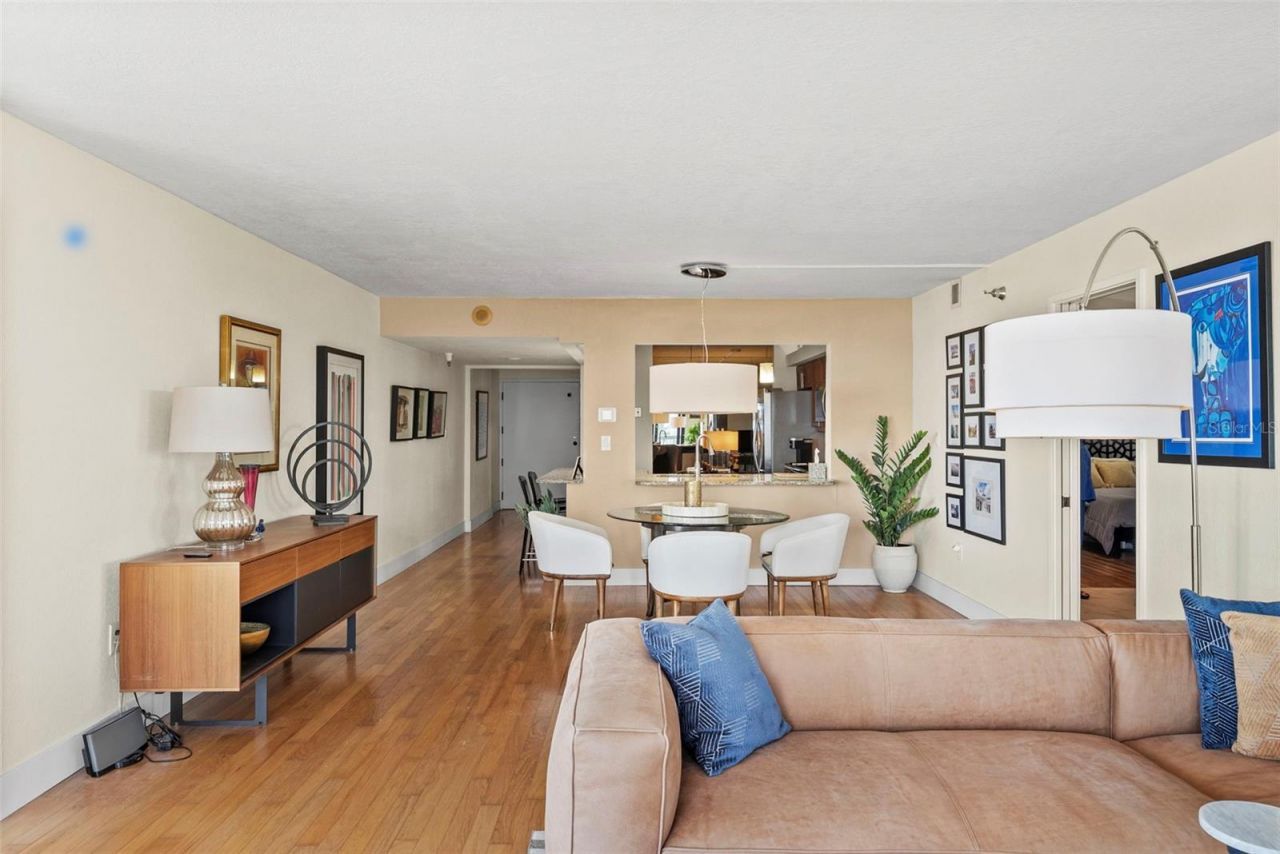 2413 Bayshore Boulevard, Unit 803, Tampa, FL 33629 Photo