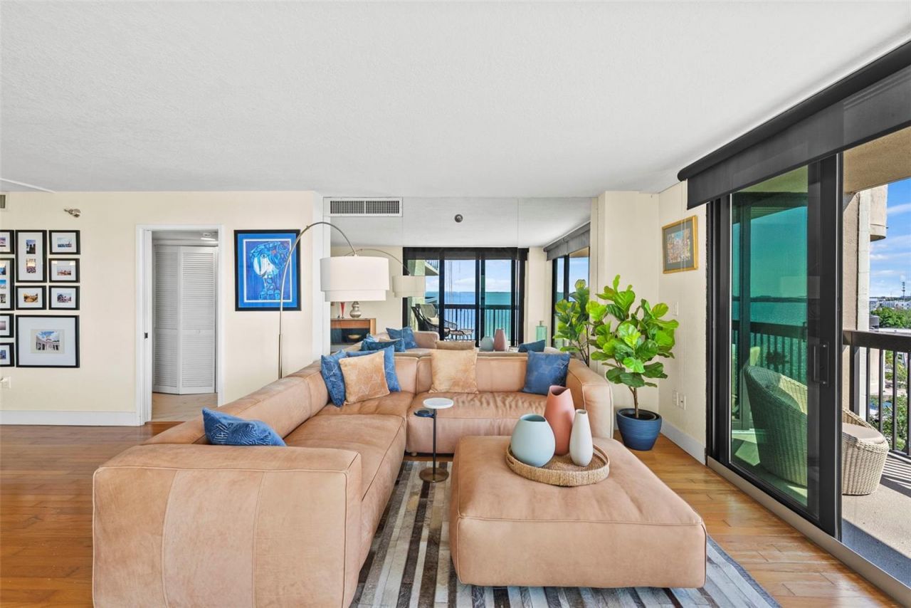2413 Bayshore Boulevard, Unit 803, Tampa, FL 33629 Photo