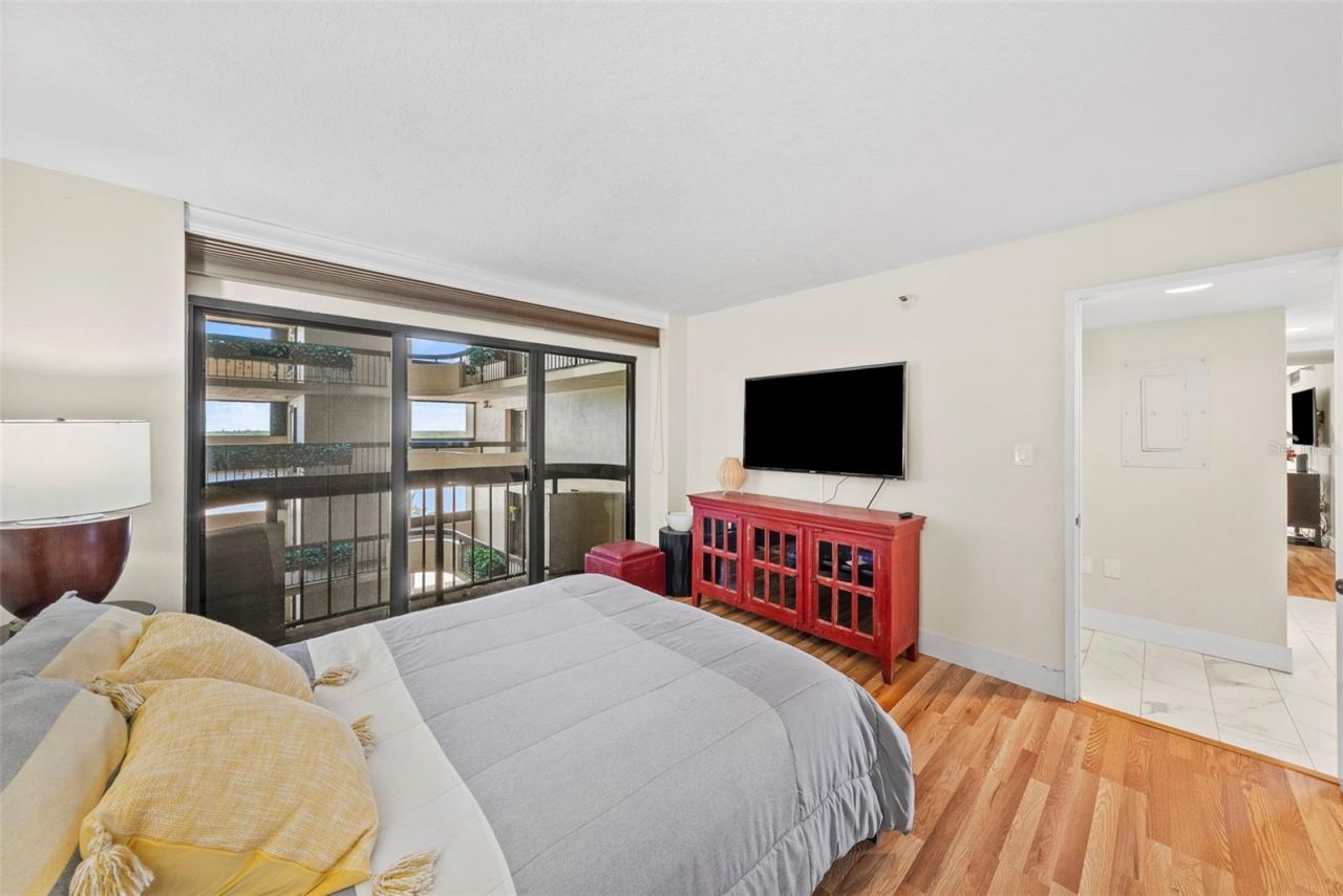 2413 Bayshore Boulevard, Unit 803, Tampa, FL 33629 Photo