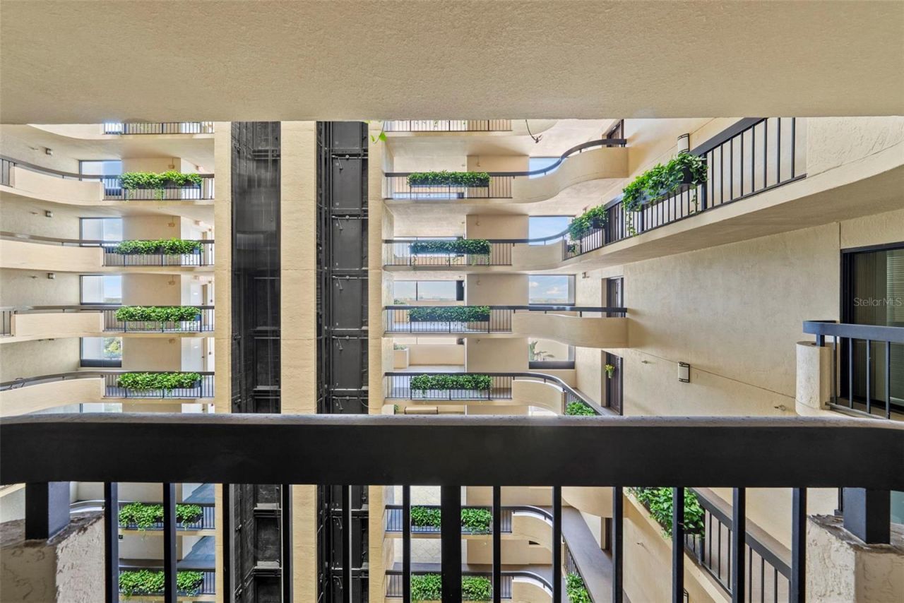 2413 Bayshore Boulevard, Unit 803, Tampa, FL 33629 Photo
