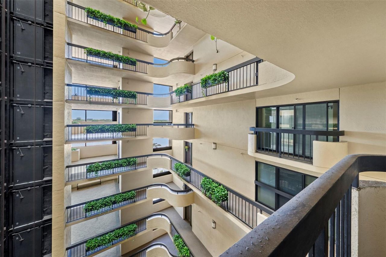2413 Bayshore Boulevard, Unit 803, Tampa, FL 33629 Photo