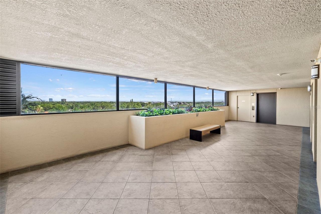 2413 Bayshore Boulevard, Unit 803, Tampa, FL 33629 Photo