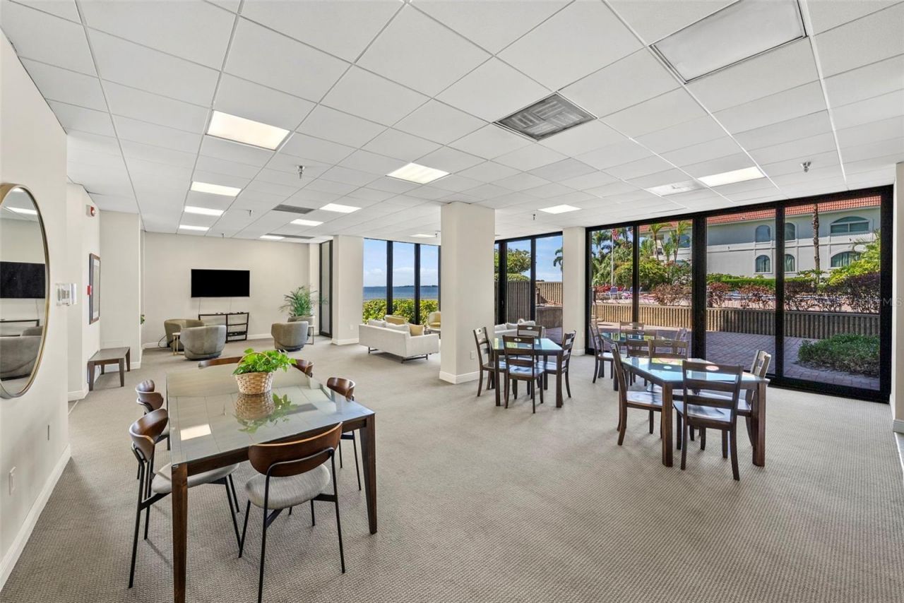2413 Bayshore Boulevard, Unit 803, Tampa, FL 33629 Photo