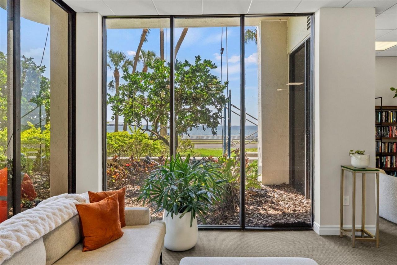 2413 Bayshore Boulevard, Unit 803, Tampa, FL 33629 Photo