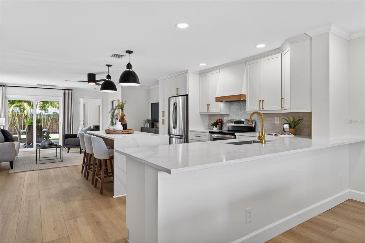 413 43rd Avenue Ne, Saint Petersburg, FL 33703 Photo