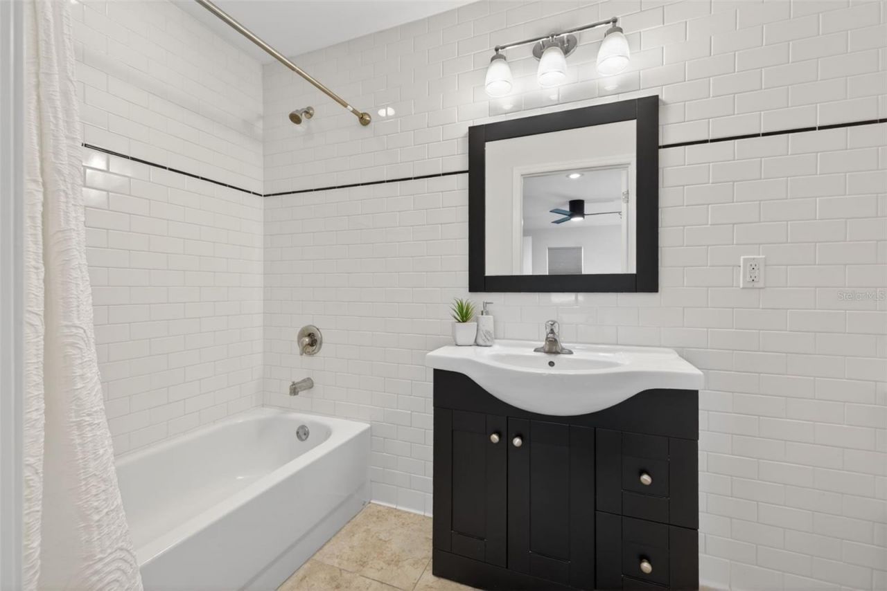 413 43rd Avenue Ne, Saint Petersburg, FL 33703 Photo