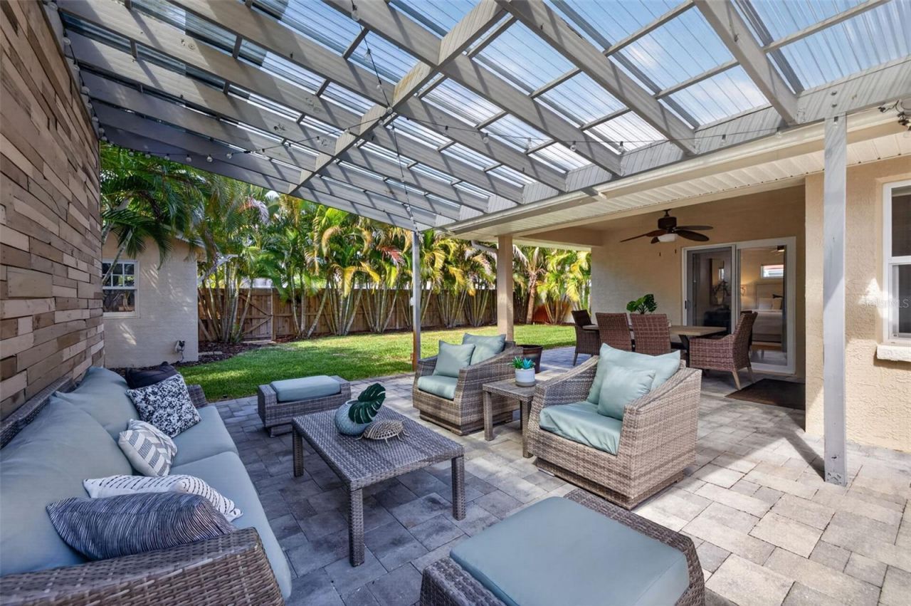 413 43rd Avenue Ne, Saint Petersburg, FL 33703 Photo
