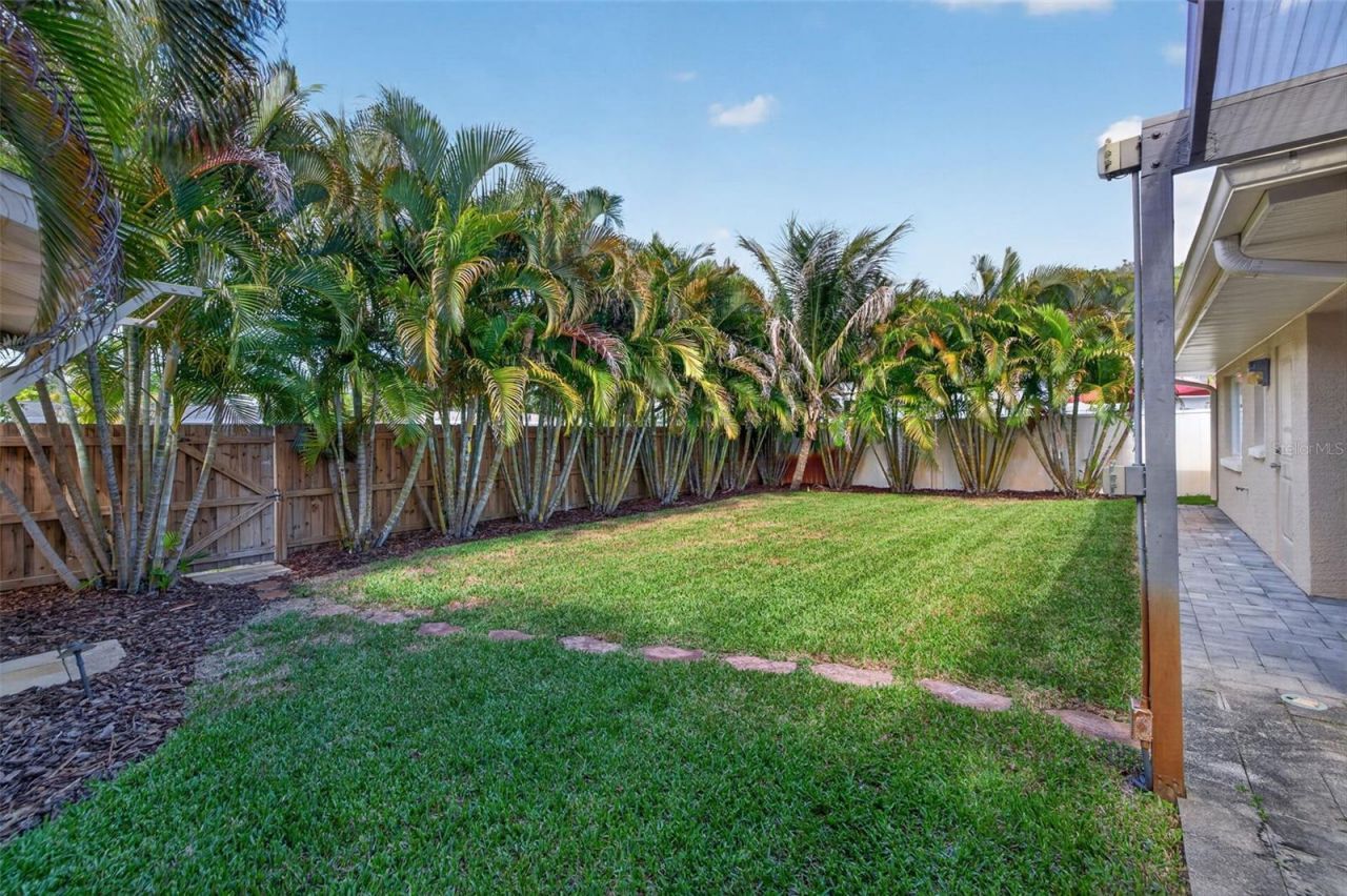 413 43rd Avenue Ne, Saint Petersburg, FL 33703 Photo