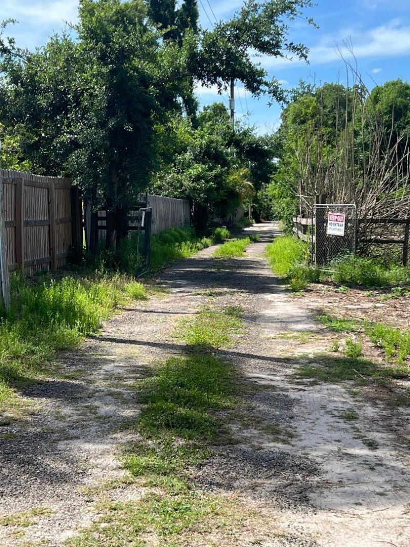15617 Casey Road, Tampa, FL 33624 Photo