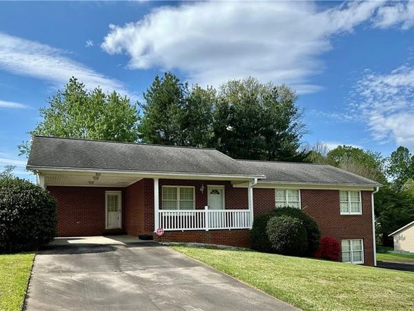 860 Green Acres Myers Street, Millers Creek, NC 28651