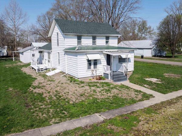 121 N BROAD Street, Loraine, IL 62349