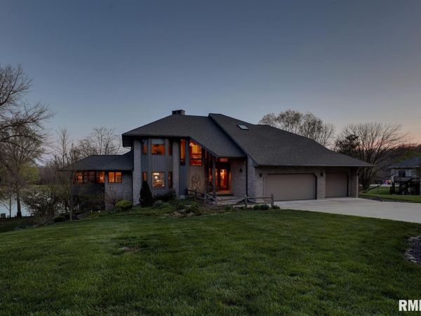 4910 Hidden Cove Drive, Quincy, IL 62305