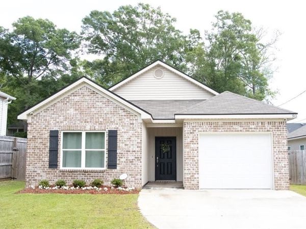 913 Mcneil Avenue, Mobile, AL 36609