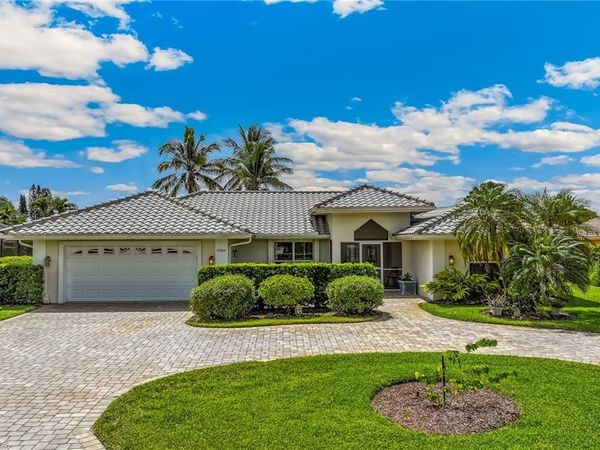 1904 Countess CT, NAPLES, FL 34110